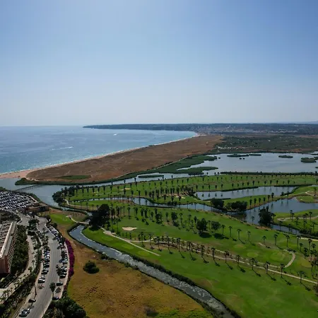 Sal- Pool & Escape 別荘