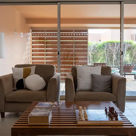 Sal- Pool & Escape 別荘 *