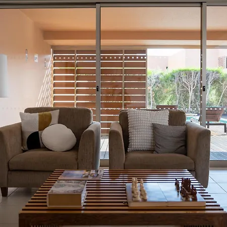 Sal- Pool & Escape * ギーア