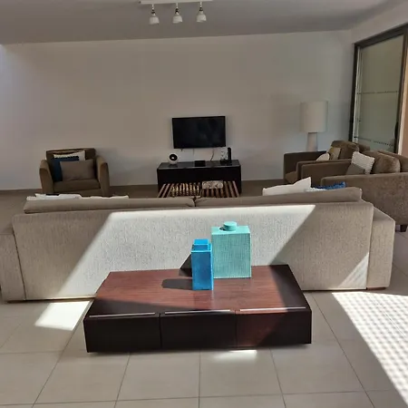 Villa Sal- Pool & Escape Guia (Faro)
