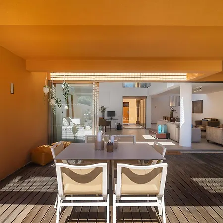 Sal- Pool & Escape Feriehus Guia (Faro)