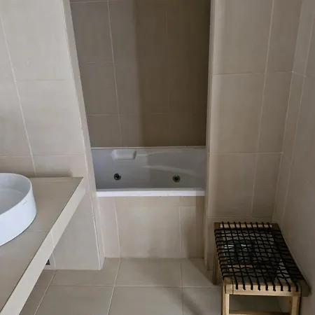 Sal- Pool & Escape Feriehus *