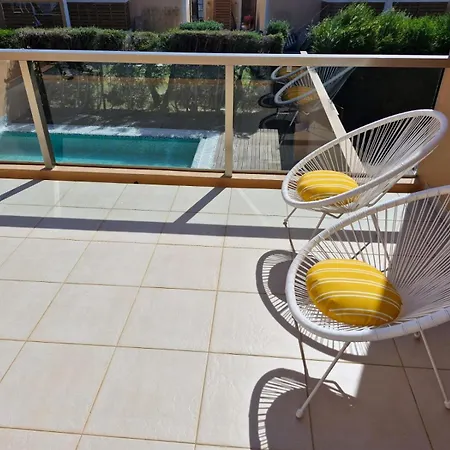 Sal- Pool & Escape *