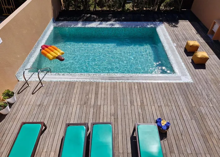 Sal- Pool & Escape 기아