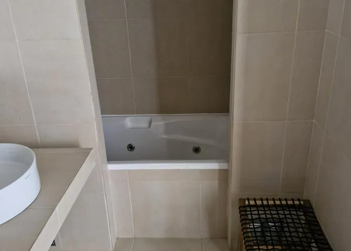 Sal- Pool & Escape 펜션 *