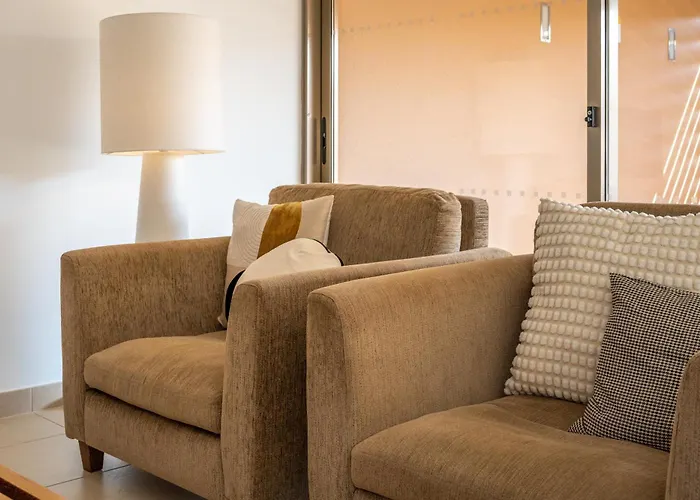 Sal- Pool & Escape 기아