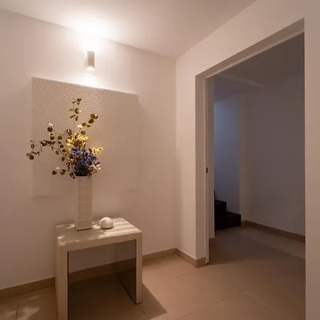 Sal- Pool & Escape Villa